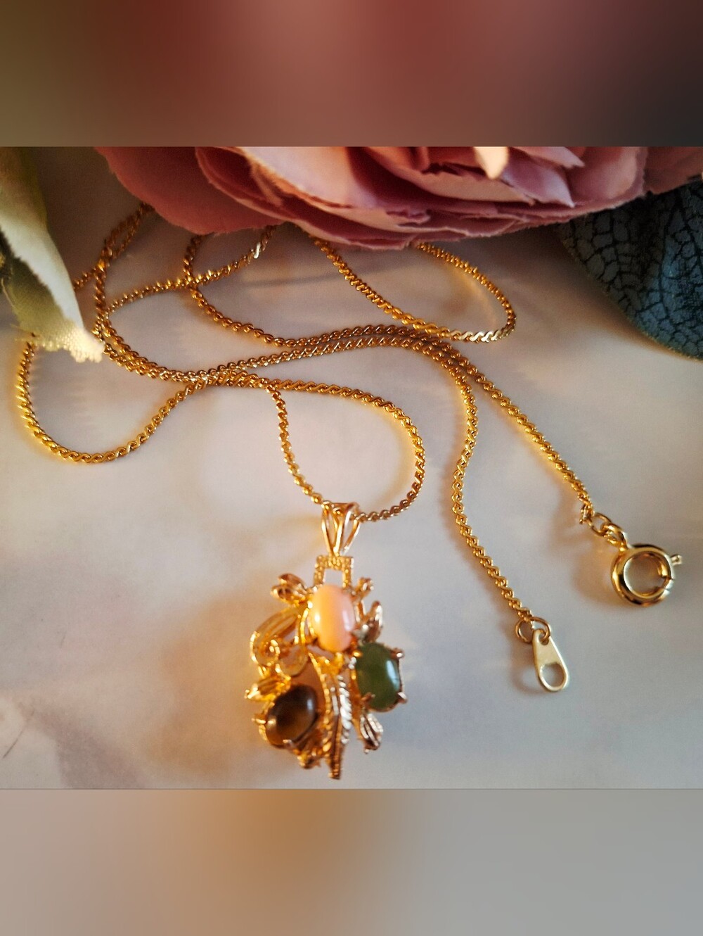 Vintage 80s ✨️💚🧡Jade Stone Necklace